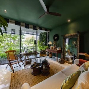 EC / Condo