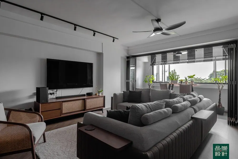 Pasir Ris 5-room — interior by Noble Interior Design