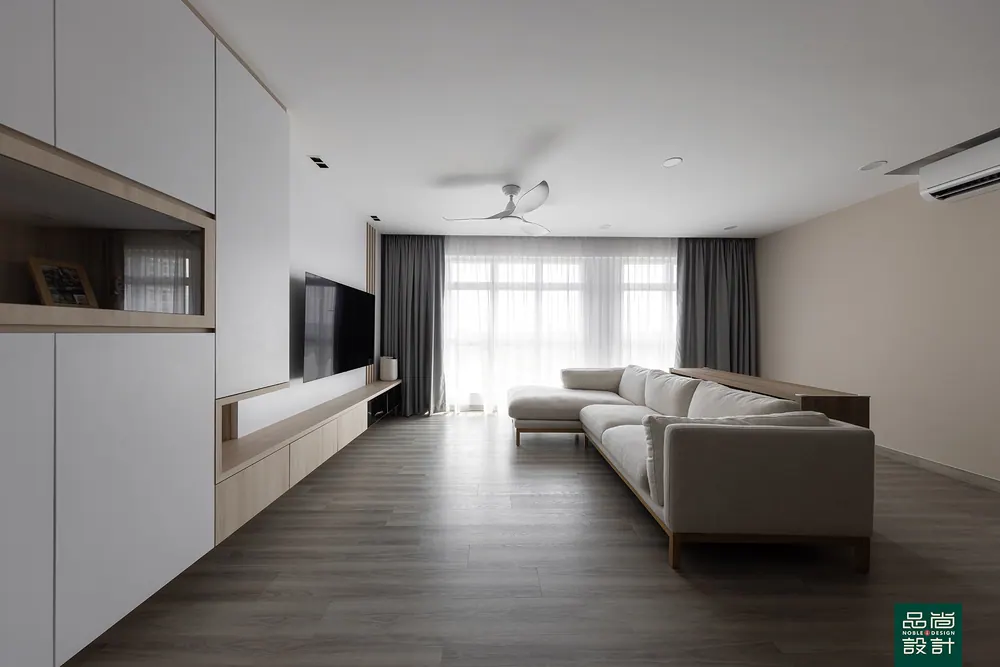 Living room in Punggol Edgedale Plains 5-room — interior by Noble Interior Design