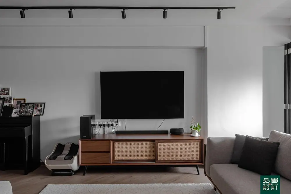Pasir Ris 5-room — interior by Noble Interior Design
