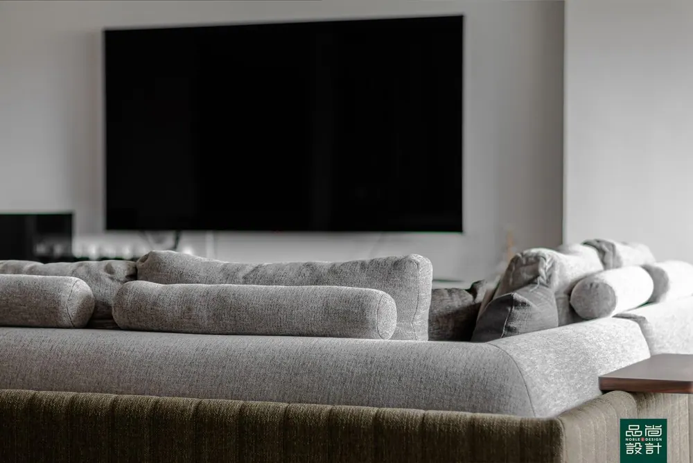 Pasir Ris 5-room — interior by Noble Interior Design