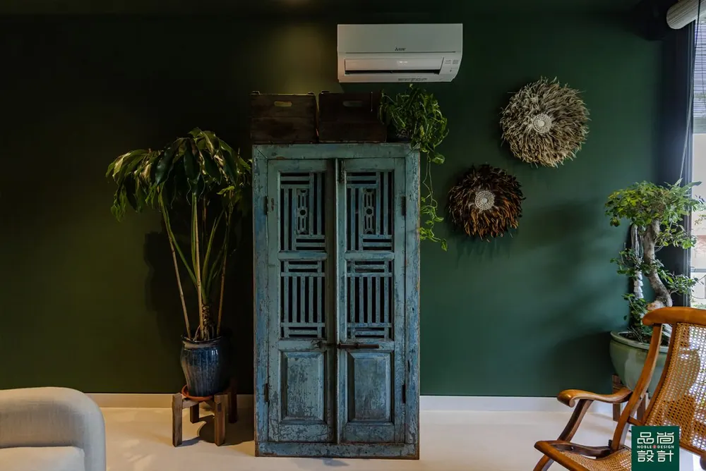 A Style Like No Other 3 Bedroom — interior by Noble Interior Design