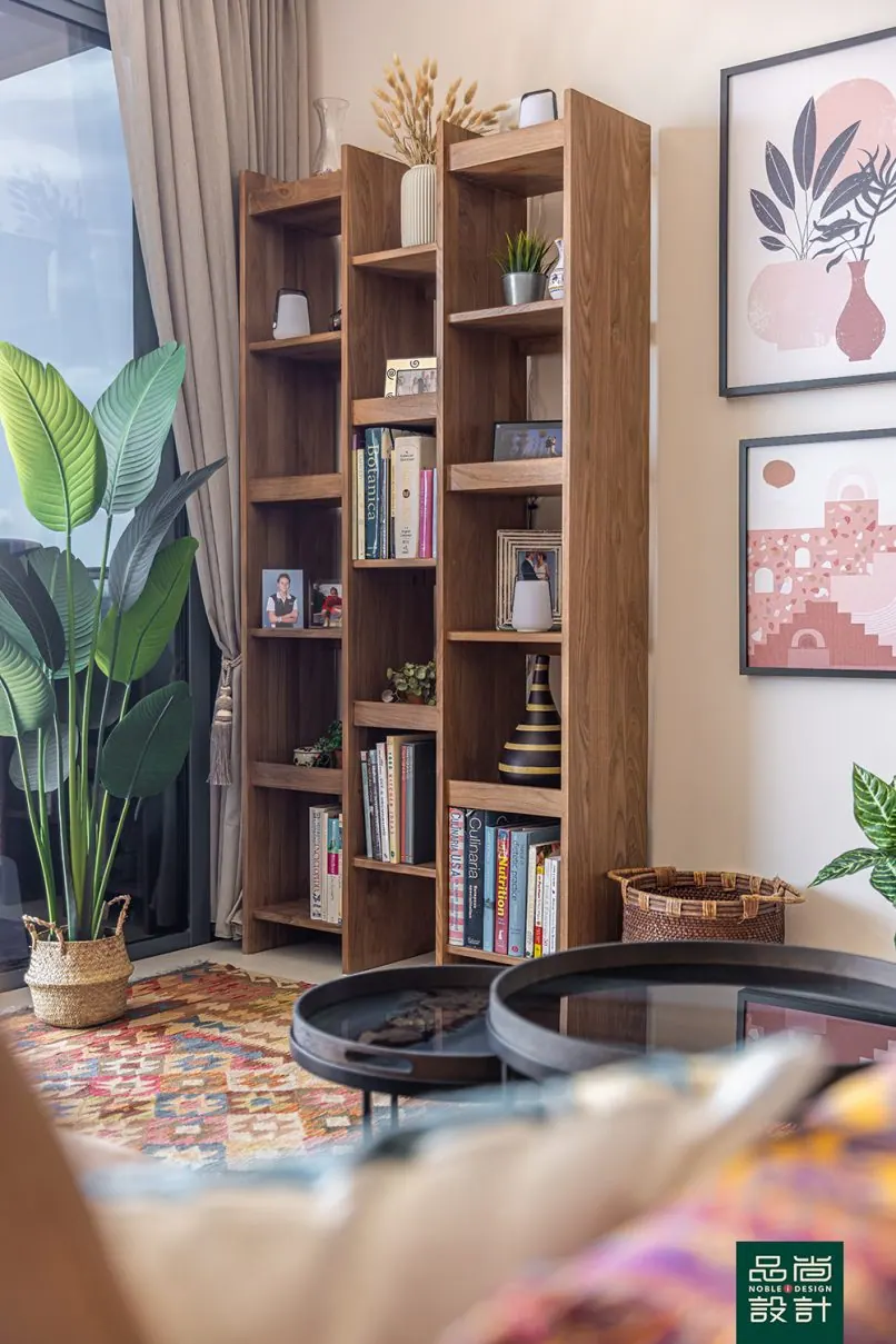 Living room in Twin VEW 4 Bedroom — interior by Noble Interior Design
