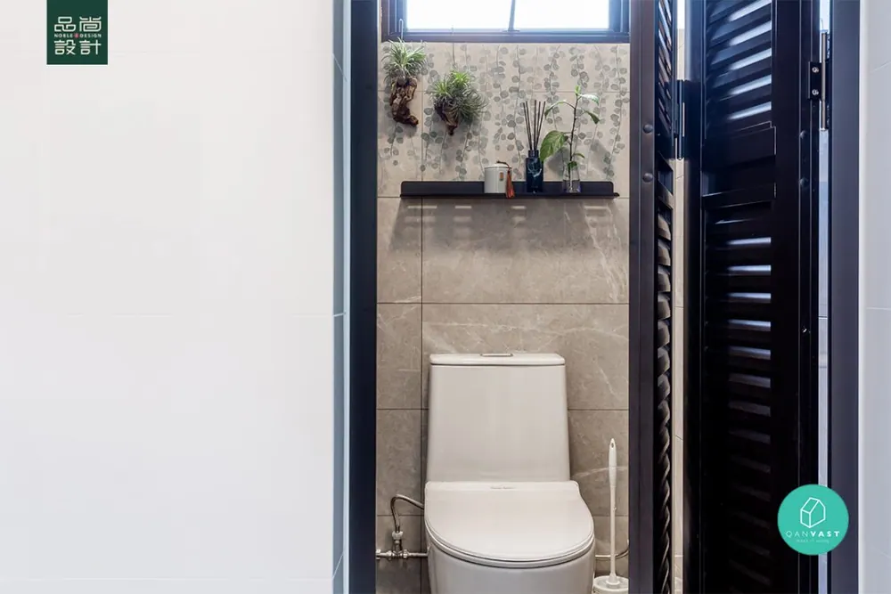 Bathroom in Toa Payoh Court 3-room — interior by Noble Interior Design