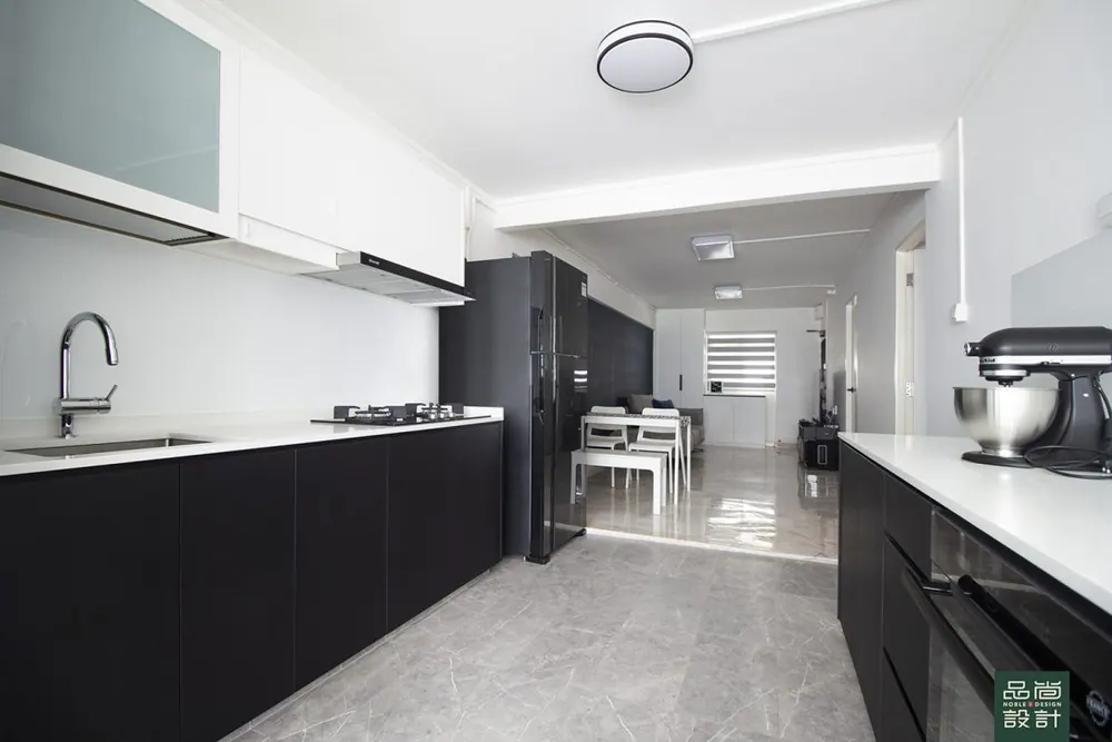 Kitchen in Yishun Gardens 3-room — interior by Noble Interior Design