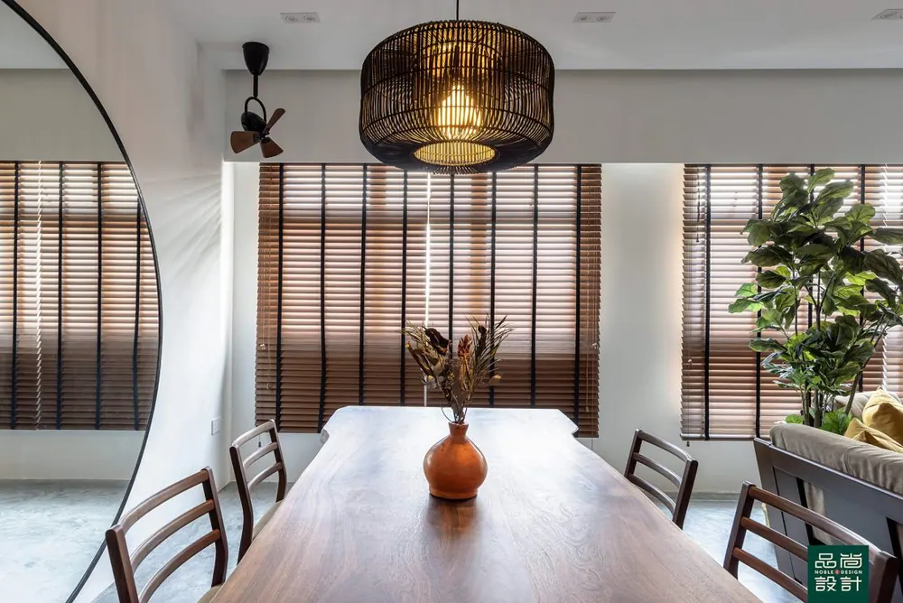 Dining area in GreenVerge @ Tampines 4-room — interior by Noble Interior Design