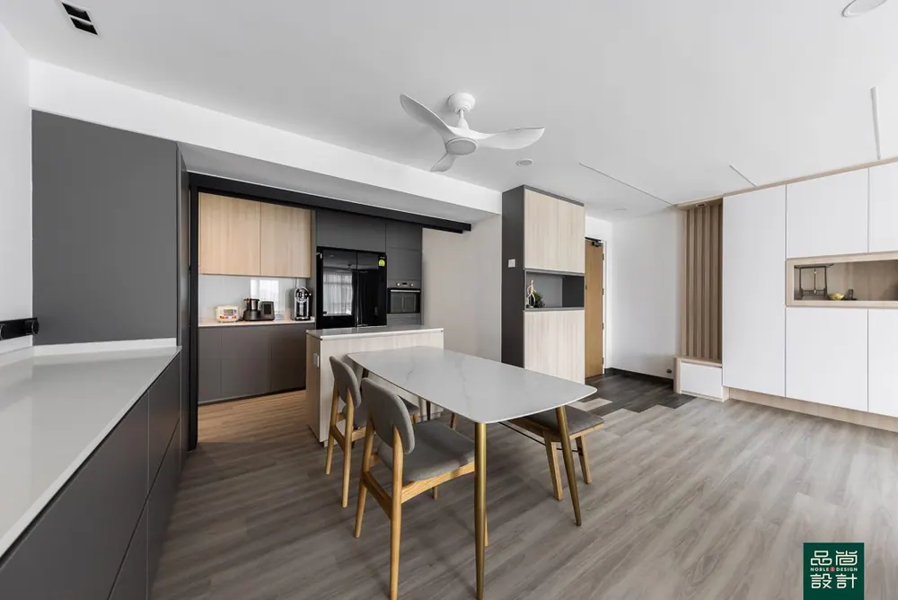 Dining area in Punggol Edgedale Plains 5-room — interior by Noble Interior Design