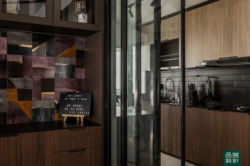 Kitchen in GreenVerge @ Tampines 5-room — interior by Noble Interior Design