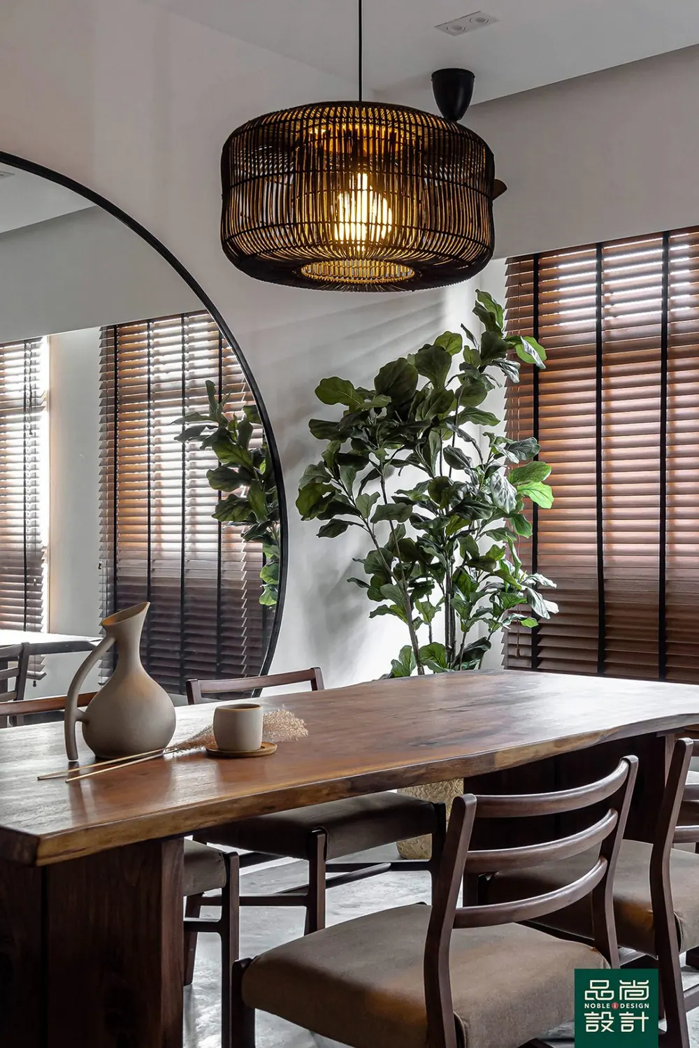 Dining area in GreenVerge @ Tampines 4-room — interior by Noble Interior Design