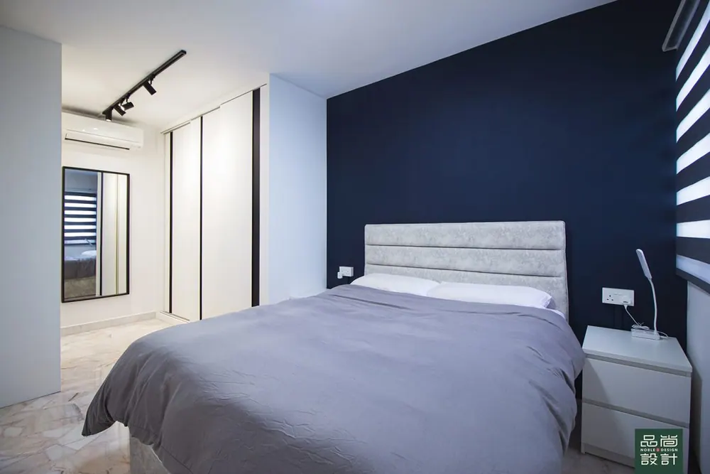Master bedroom in Yishun Gardens 3-room — interior by Noble Interior Design