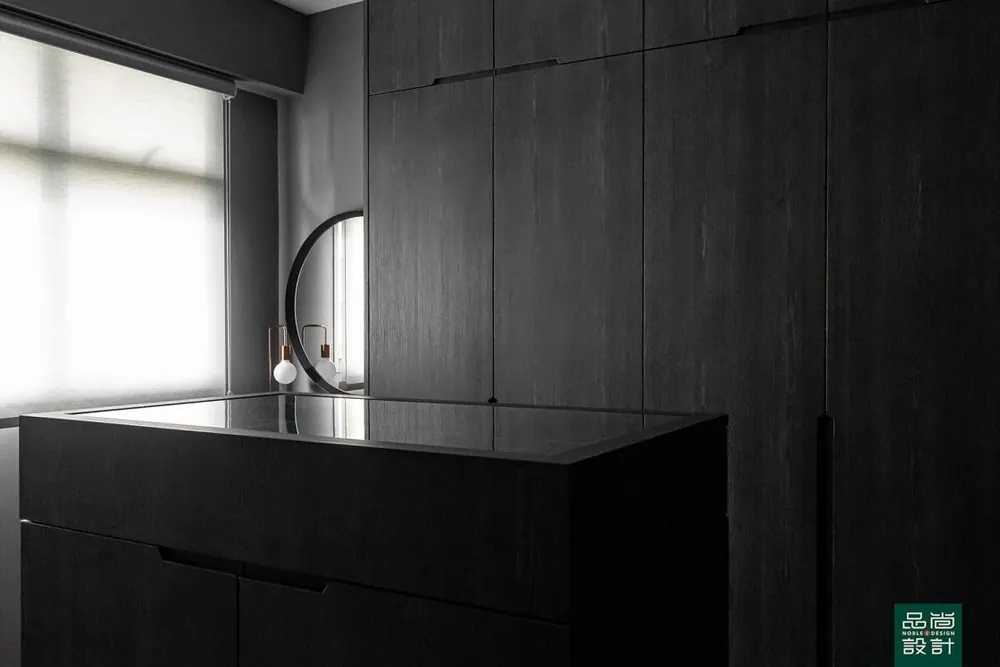 Wardrobe in GreenVerge @ Tampines 5-room — interior by Noble Interior Design