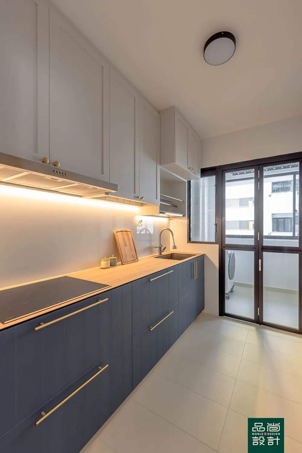 Kitchen in Waterfront II @ Northshore 4-room — interior by Noble Interior Design