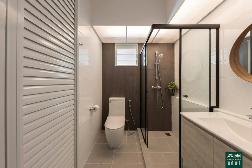 Bathroom in Punggol Edgedale Plains 5-room — interior by Noble Interior Design