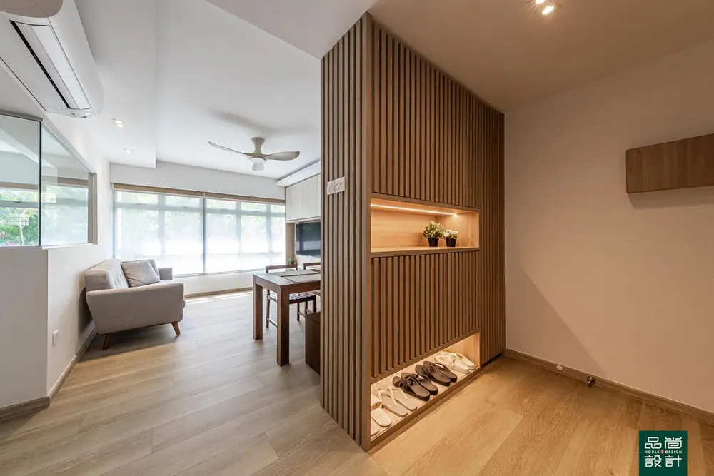Living room in Teck Ghee Vista @ AMK 4-room — interior by Noble Interior Design