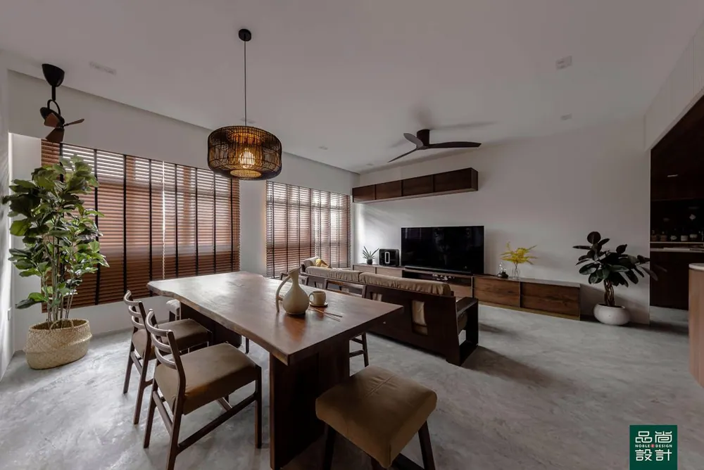 Living room in GreenVerge @ Tampines 4-room — interior by Noble Interior Design