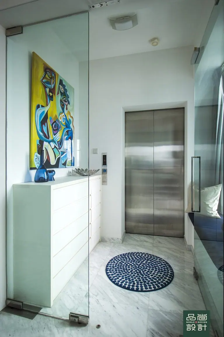 Entrance in Pavilion 11 3 Bedroom — interior by Noble Interior Design