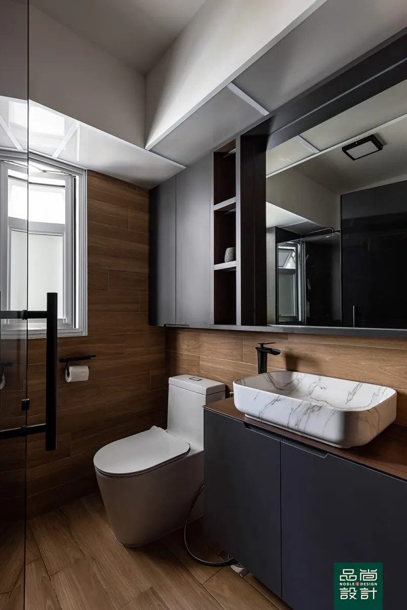 Bathroom in GreenVerge @ Tampines 5-room — interior by Noble Interior Design
