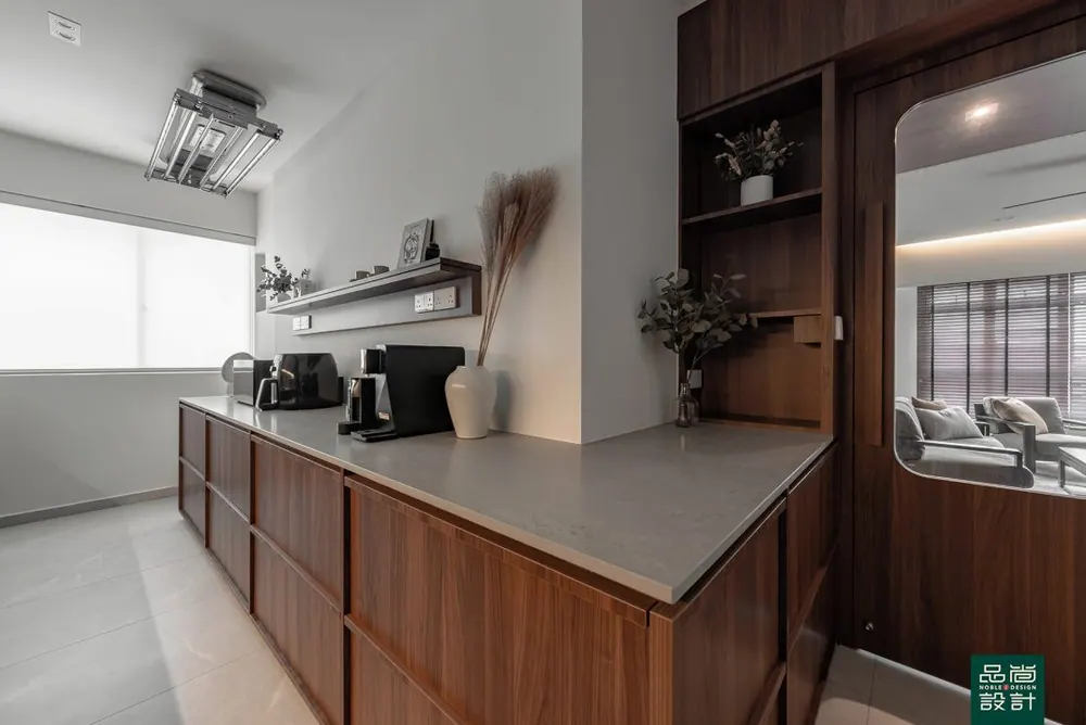 Kitchen in GreenVerge @ Tampines 4-room — interior by Noble Interior Design