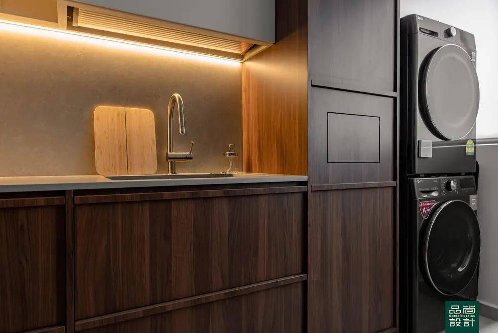 Kitchen in GreenVerge @ Tampines 4-room — interior by Noble Interior Design