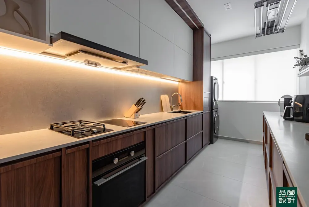 Kitchen in GreenVerge @ Tampines 4-room — interior by Noble Interior Design