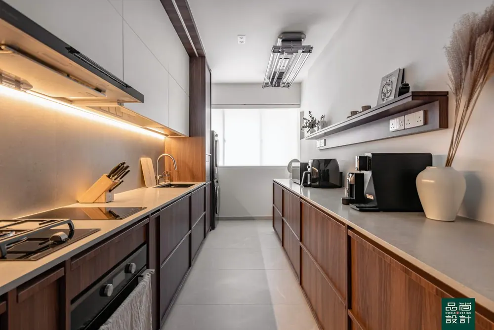 Kitchen in GreenVerge @ Tampines 4-room — interior by Noble Interior Design