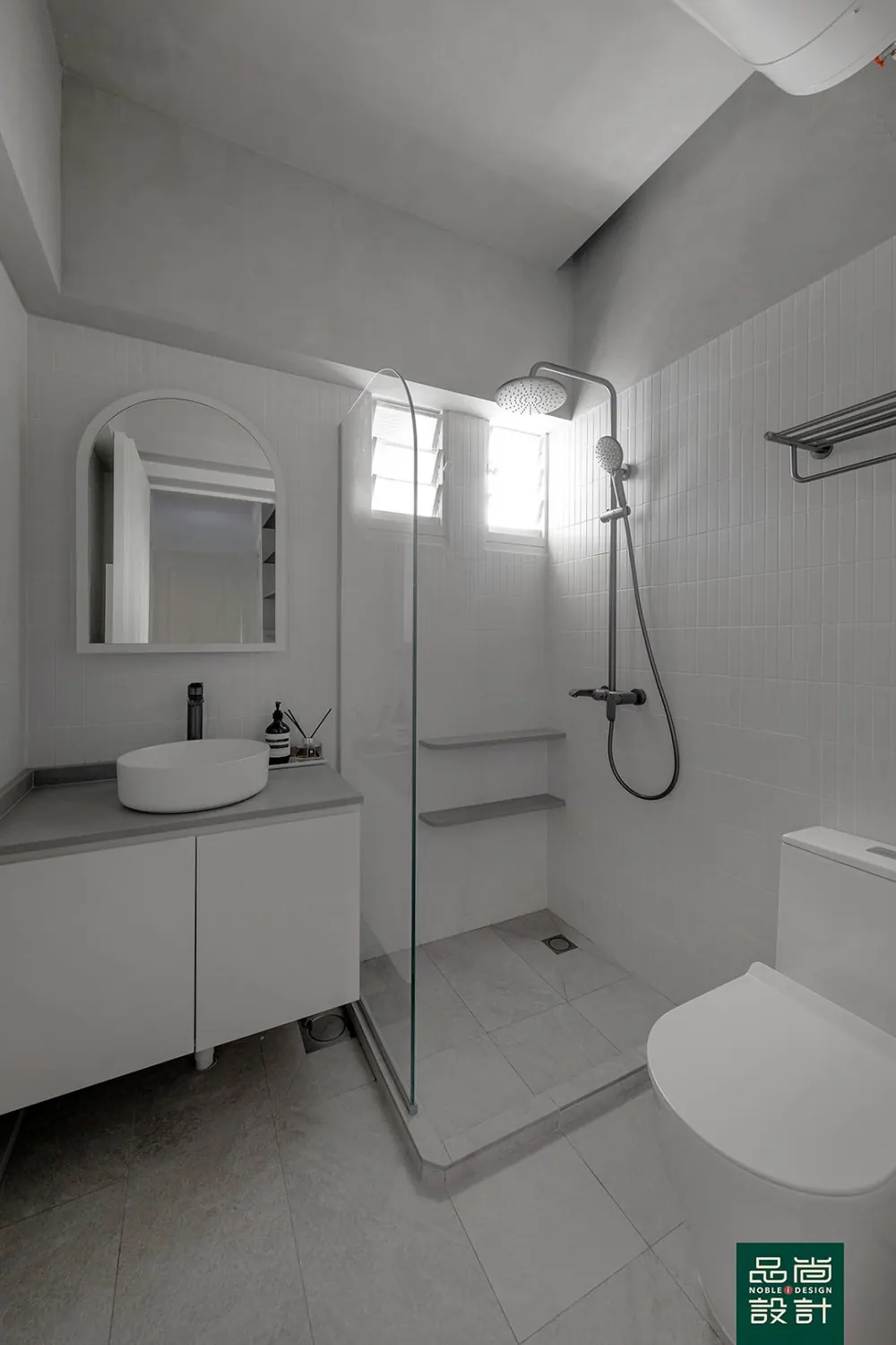 Bathroom in GreenVerge @ Tampines 4-room — interior by Noble Interior Design