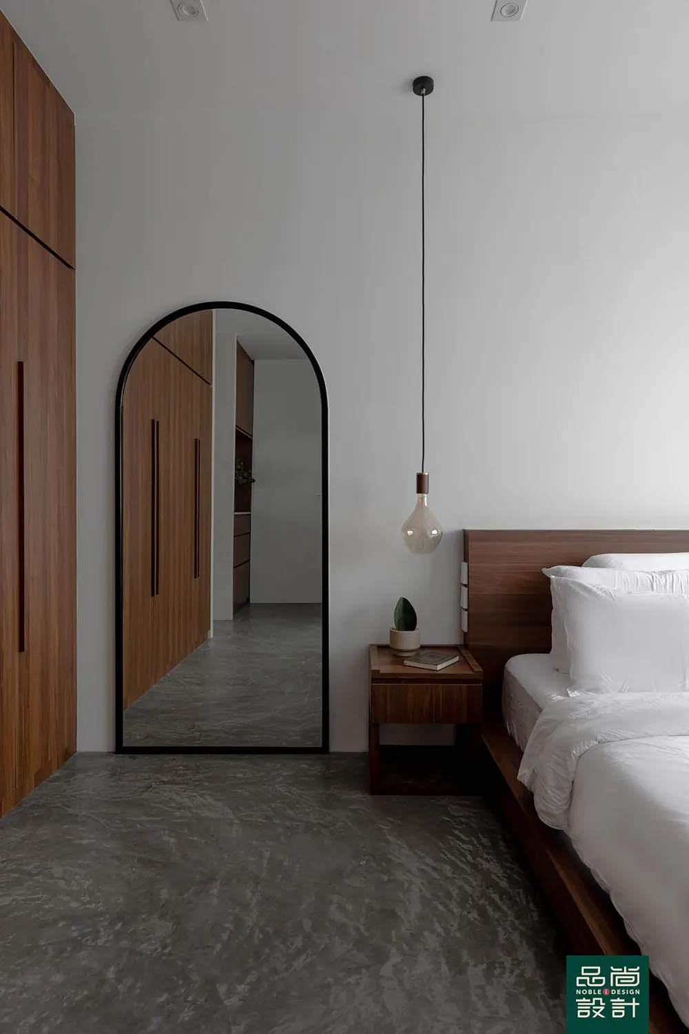 Master bedroom in GreenVerge @ Tampines 4-room — interior by Noble Interior Design