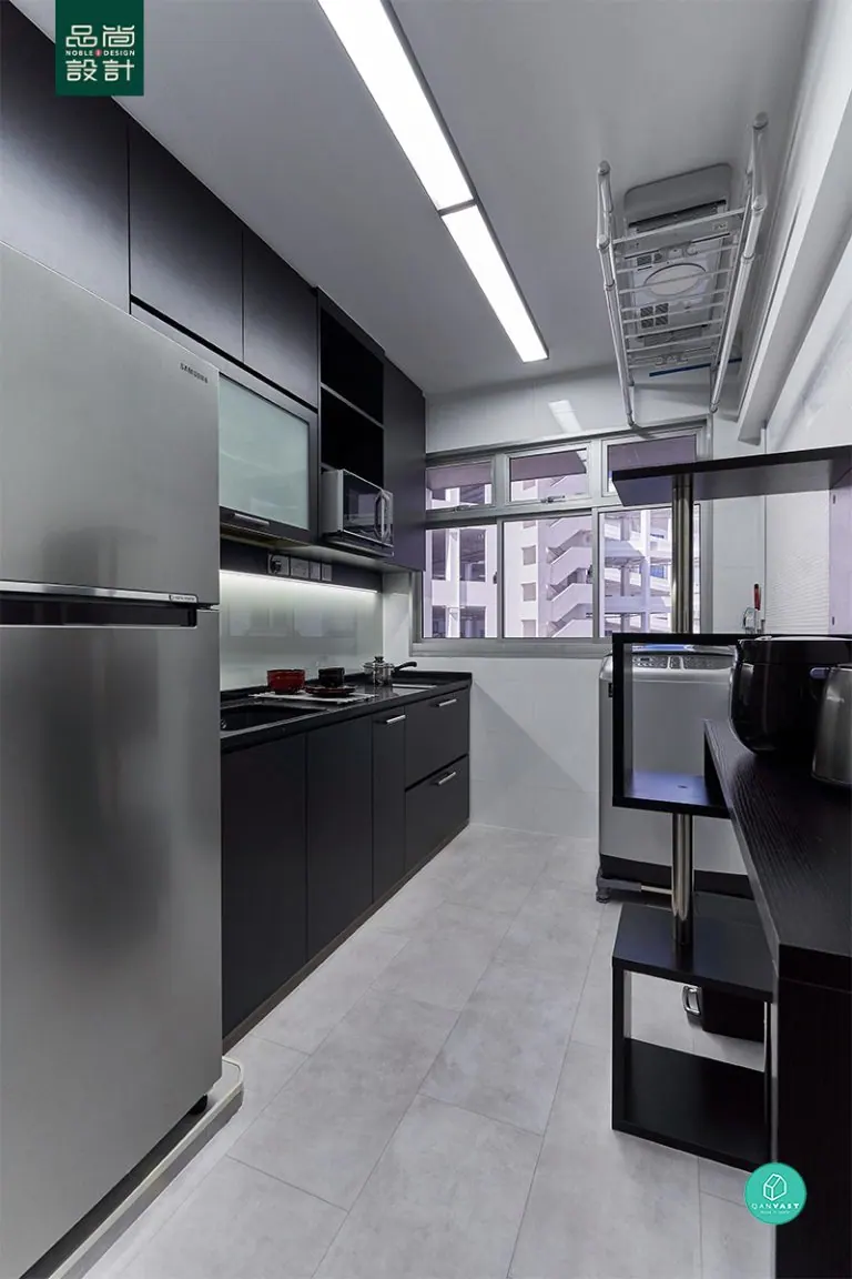 Kitchen in Sun Natura @ Sembawang Crescent 2-room — interior by Noble Interior Design