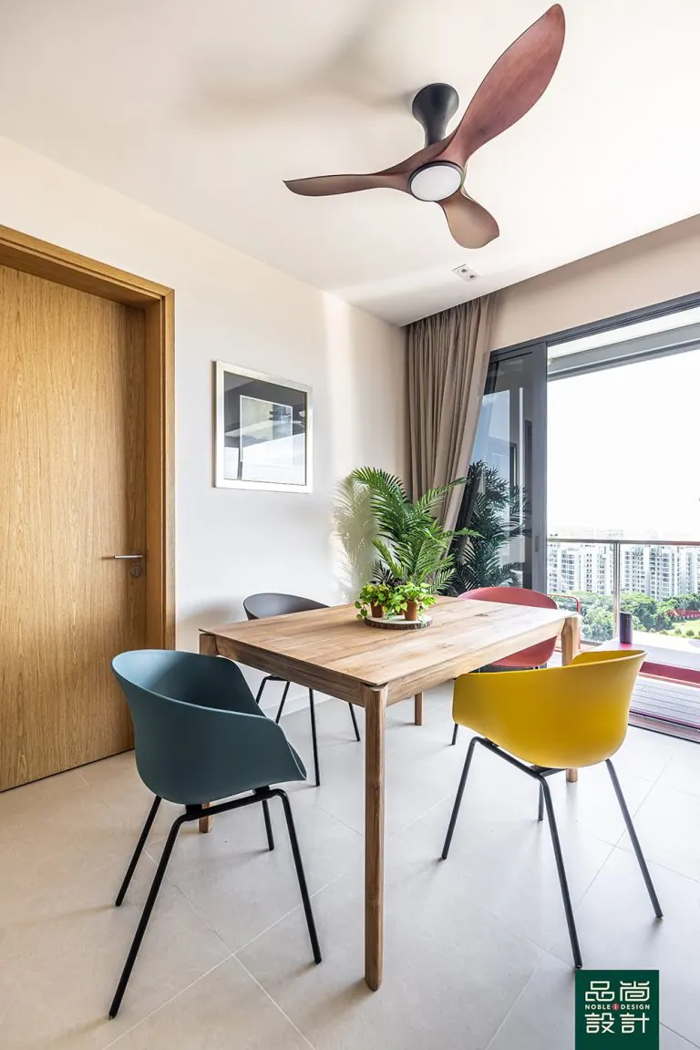 Dining area in Twin VEW 4 Bedroom — interior by Noble Interior Design