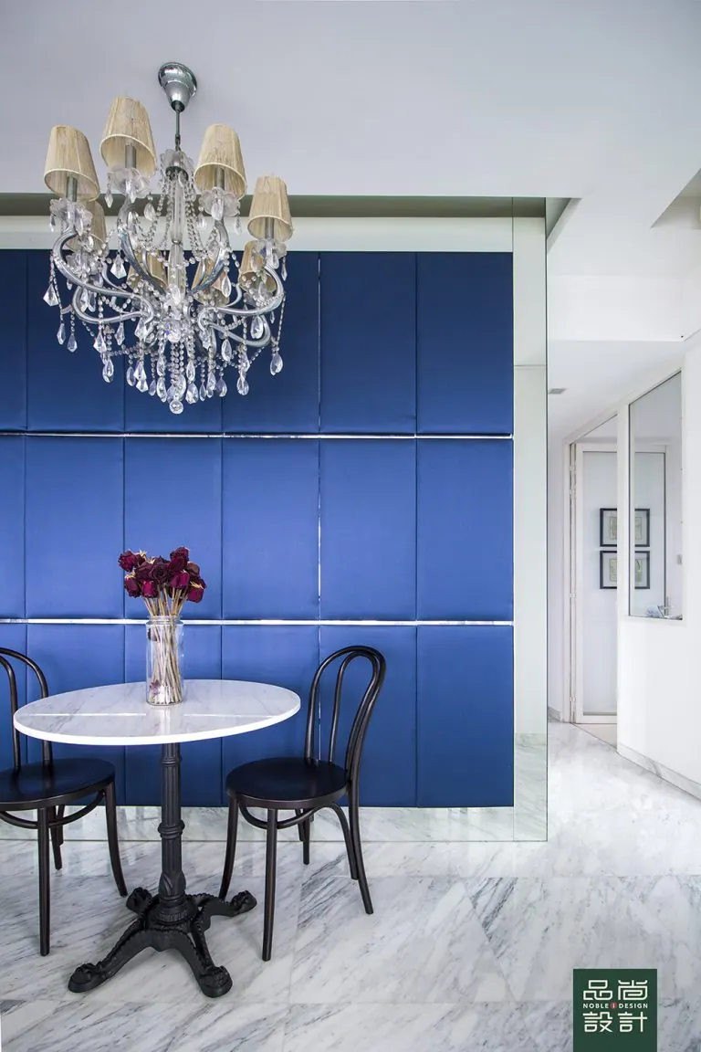 Dining area in Pavilion 11 3 Bedroom — interior by Noble Interior Design