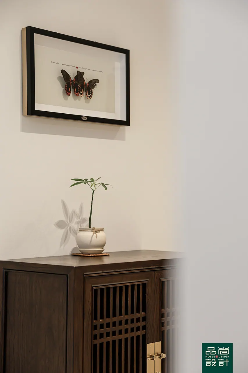 Admiralty Grove 4-room — interior by Noble Interior Design