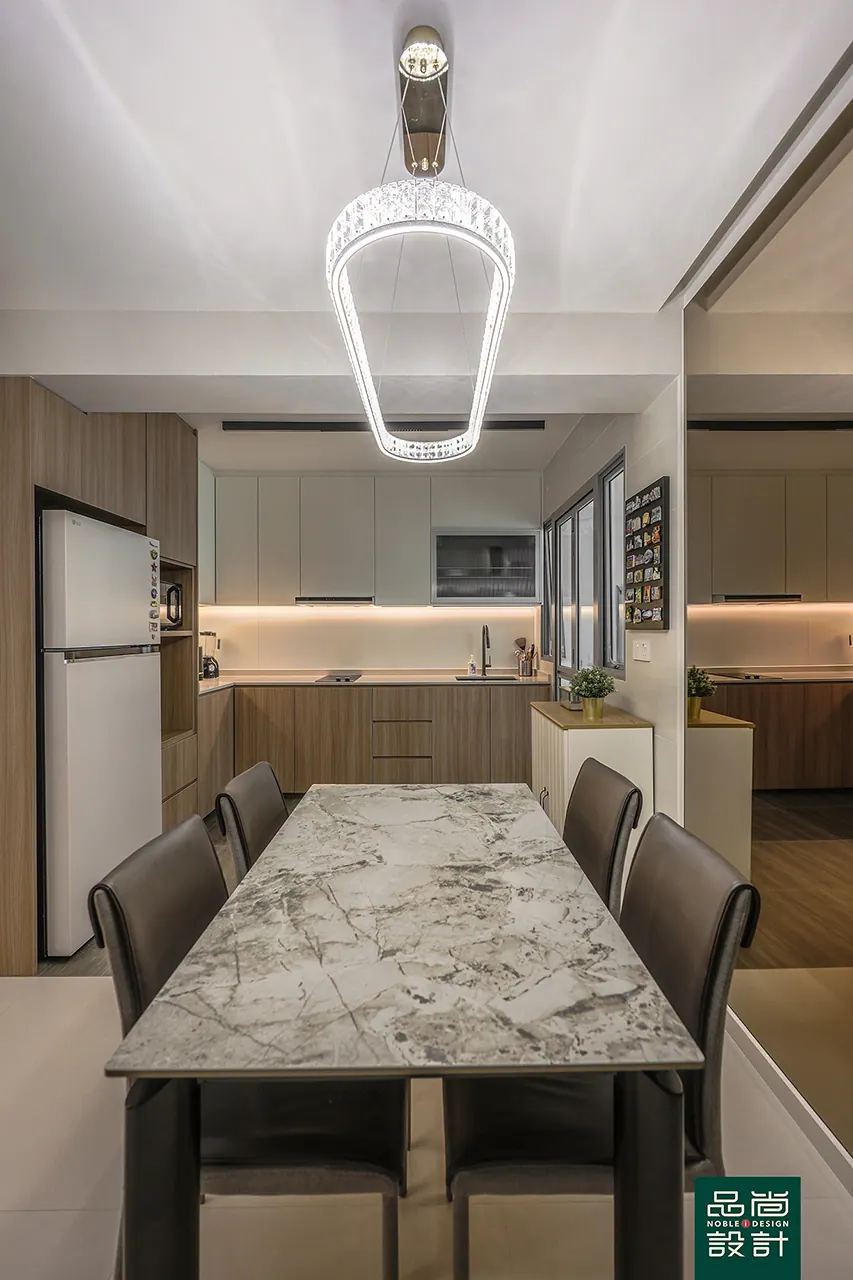 Alkaff Breeze 4-room — interior by Noble Interior Design