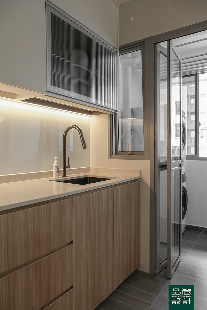 Alkaff Breeze 4-room — interior by Noble Interior Design