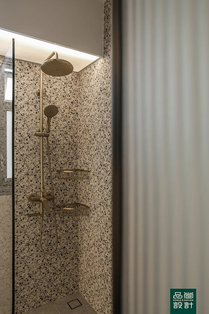 Alkaff Breeze 4-room — interior by Noble Interior Design