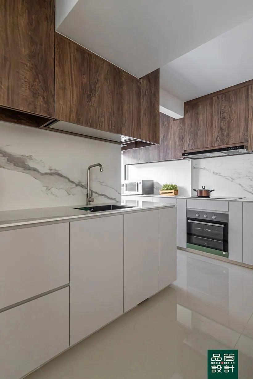 Alkaff Courtview 4-room — interior by Noble Interior Design