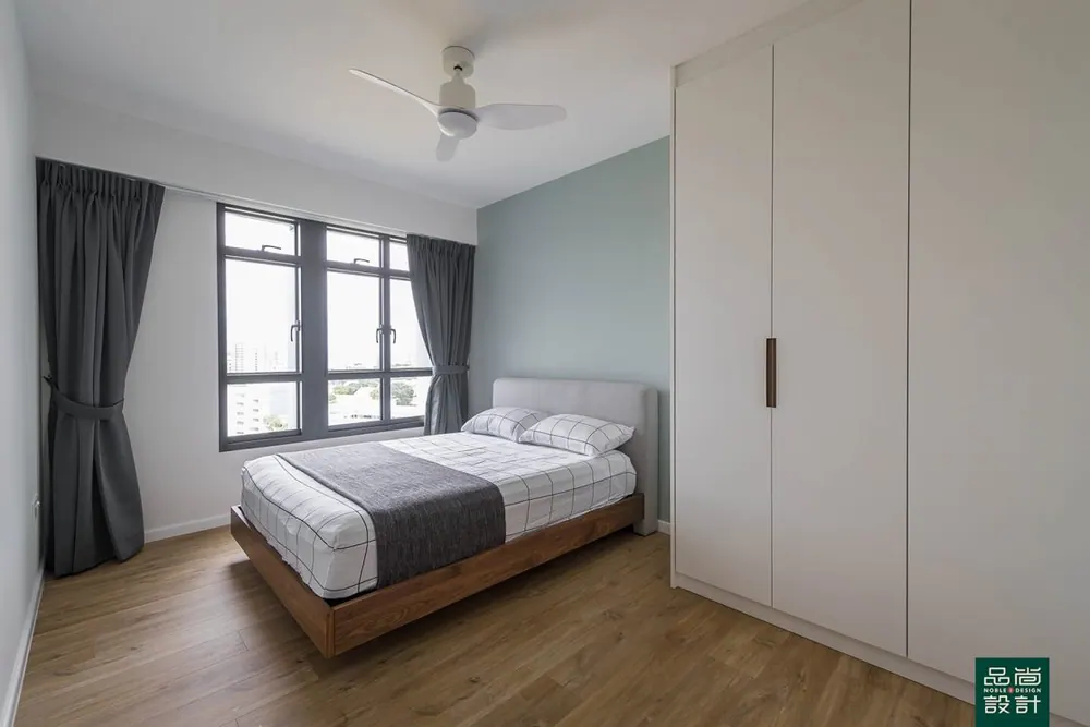 Master bedroom in Alkaff Lakeview 4-room — interior by Noble Interior Design