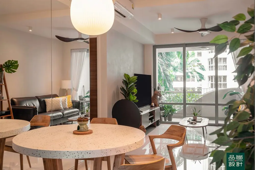 Arc @ Tampines 3 Bedroom — interior by Noble Interior Design