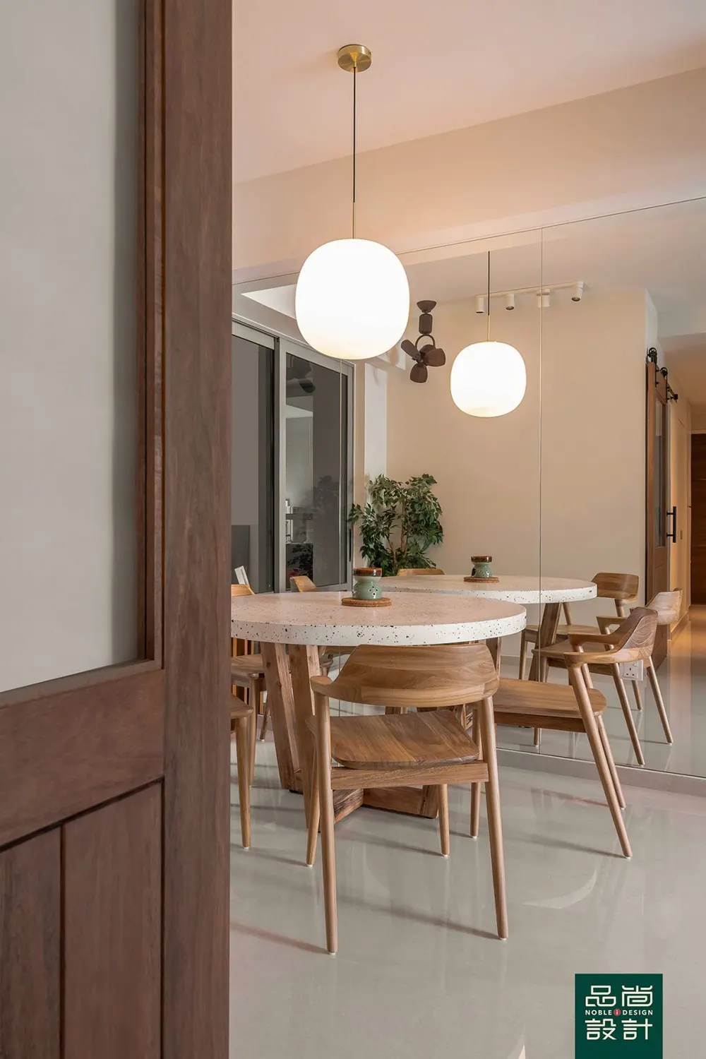 Arc @ Tampines 3 Bedroom — interior by Noble Interior Design