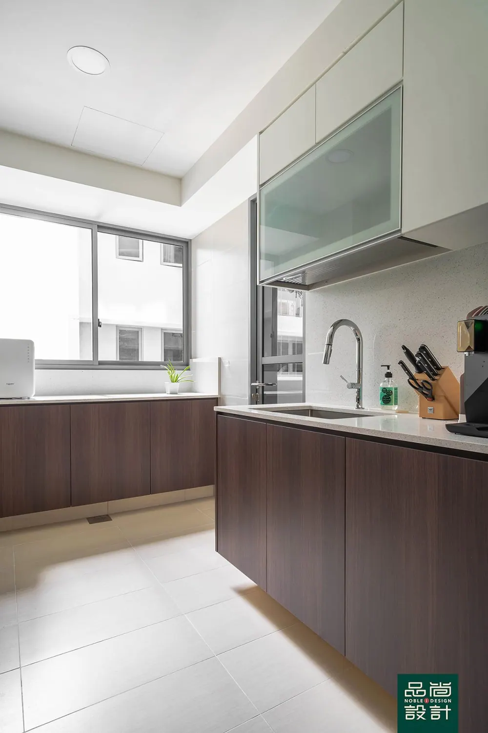 Arc @ Tampines 3 Bedroom — interior by Noble Interior Design