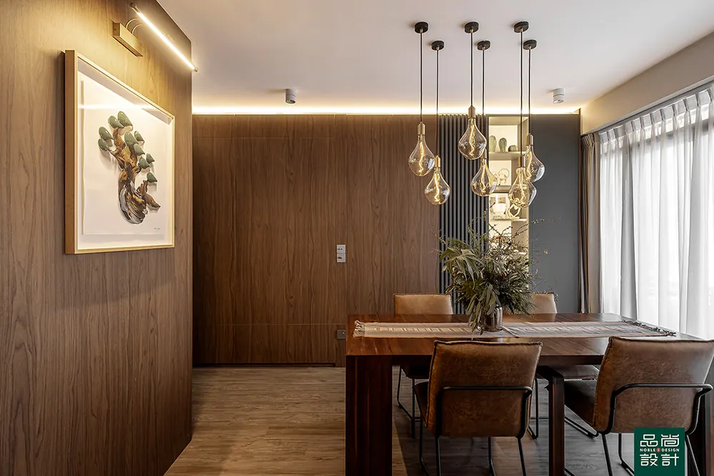 Avenue South Residence 3 Bedroom — interior by Noble Interior Design