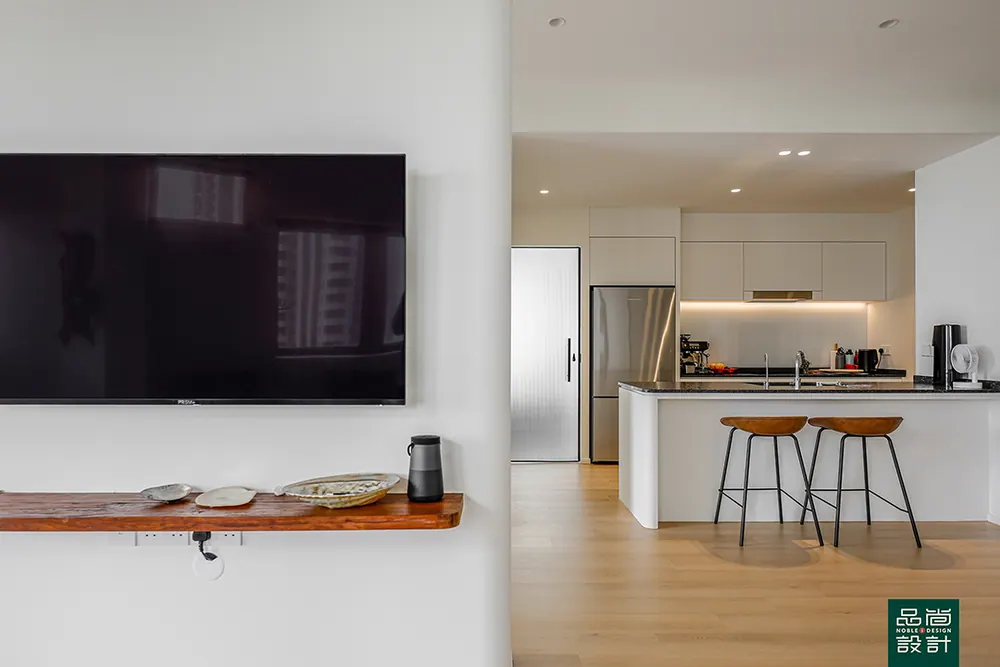 Bayshore Park 3 Bedroom — interior by Noble Interior Design