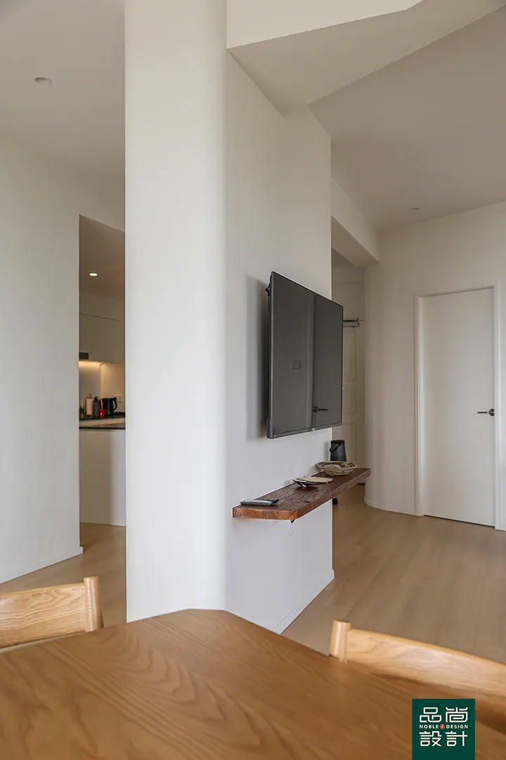 Bayshore Park 3 Bedroom — interior by Noble Interior Design