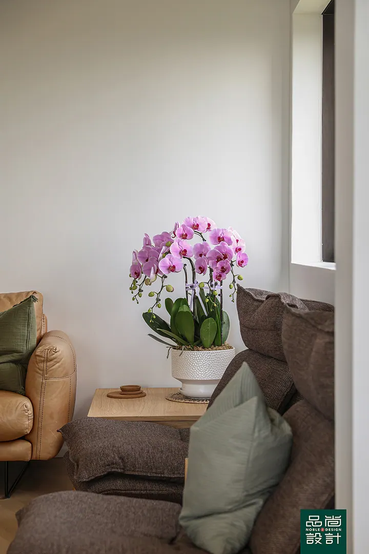 Bayshore Park 3 Bedroom — interior by Noble Interior Design