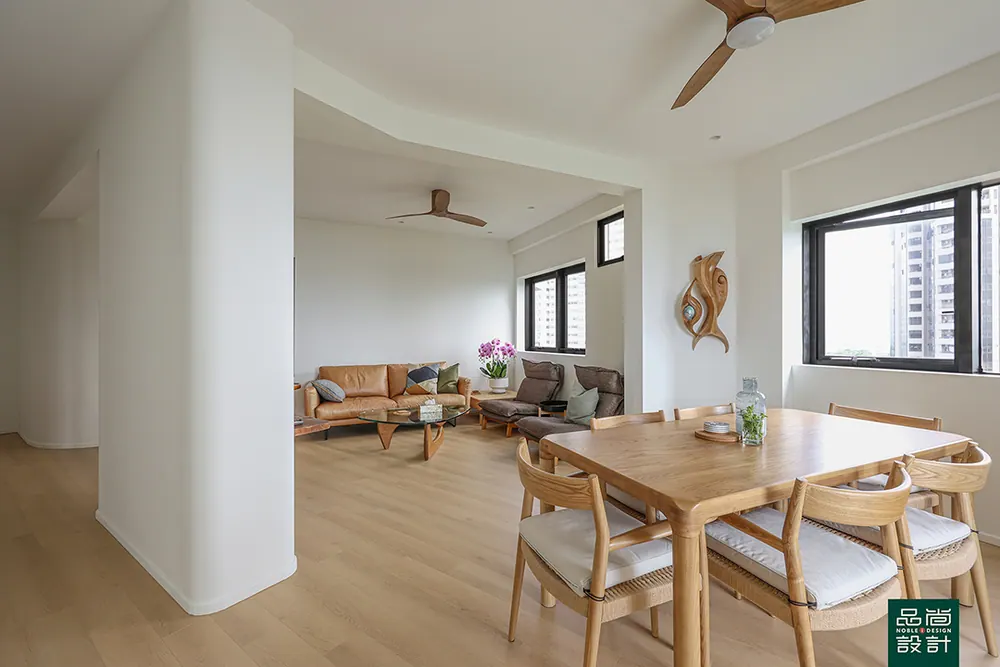 Bayshore Park 3 Bedroom — interior by Noble Interior Design