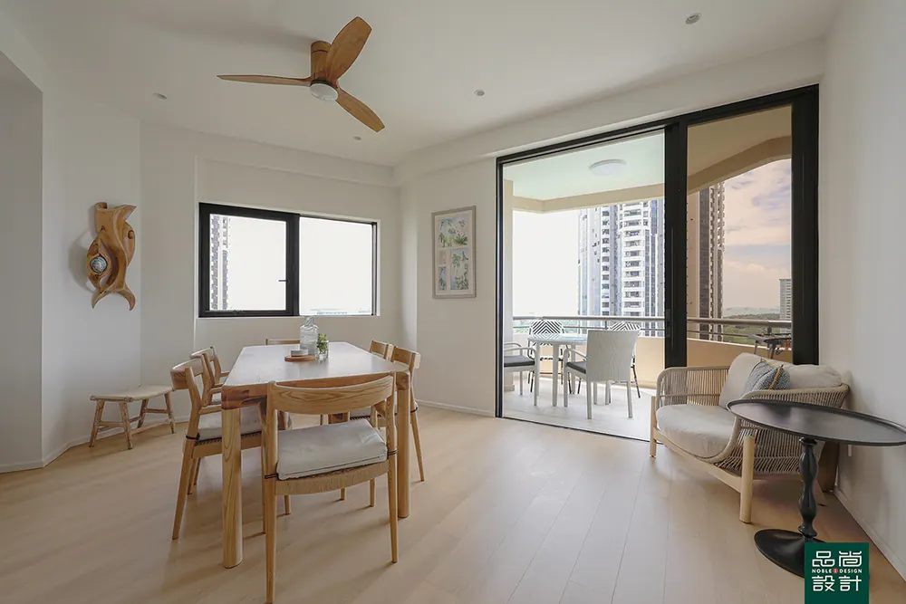 Bayshore Park 3 Bedroom — interior by Noble Interior Design