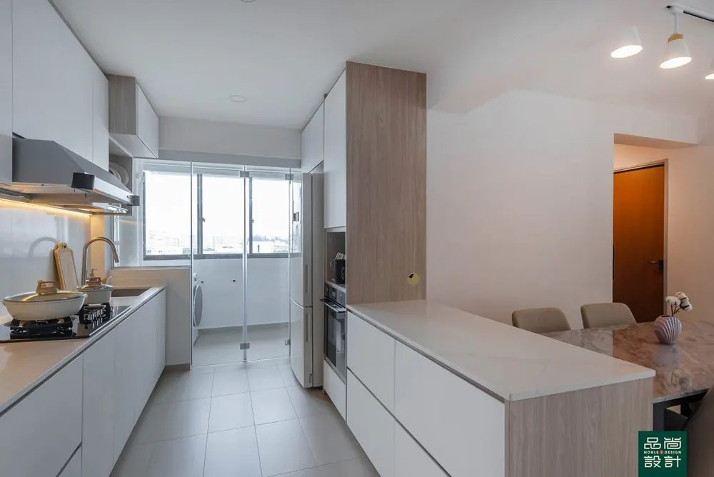 Compassvale Helm @ Sengkang 4-room — interior by Noble Interior Design