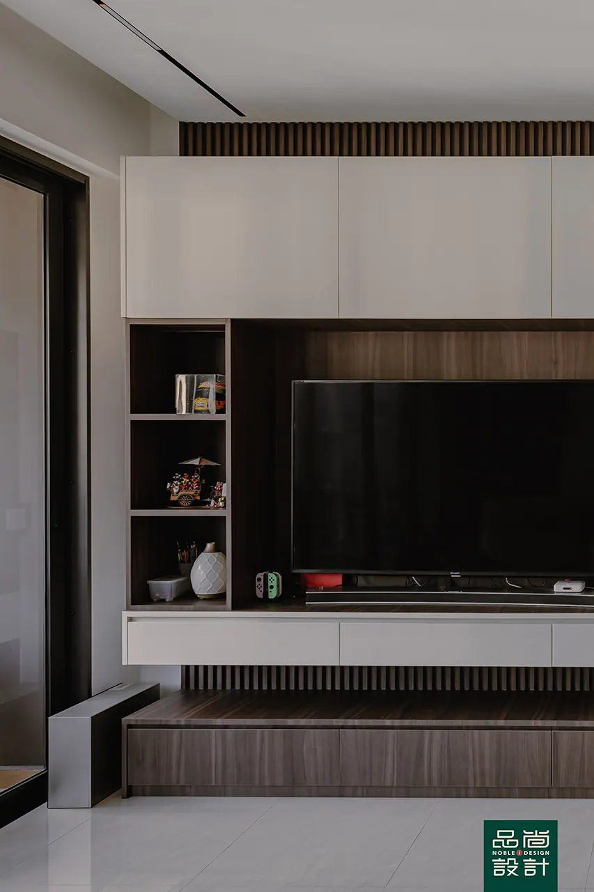 Copen Grand 5 Bedroom Premium — interior by Noble Interior Design (3 of 21)