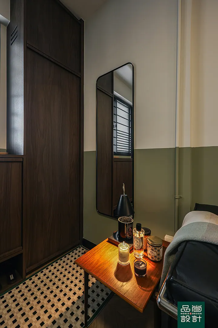 Crawford Court 3-room — interior by Noble Interior Design