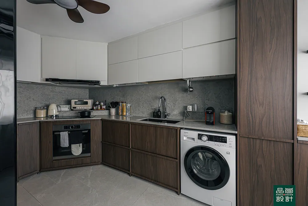 Crawford Court 3-room — interior by Noble Interior Design