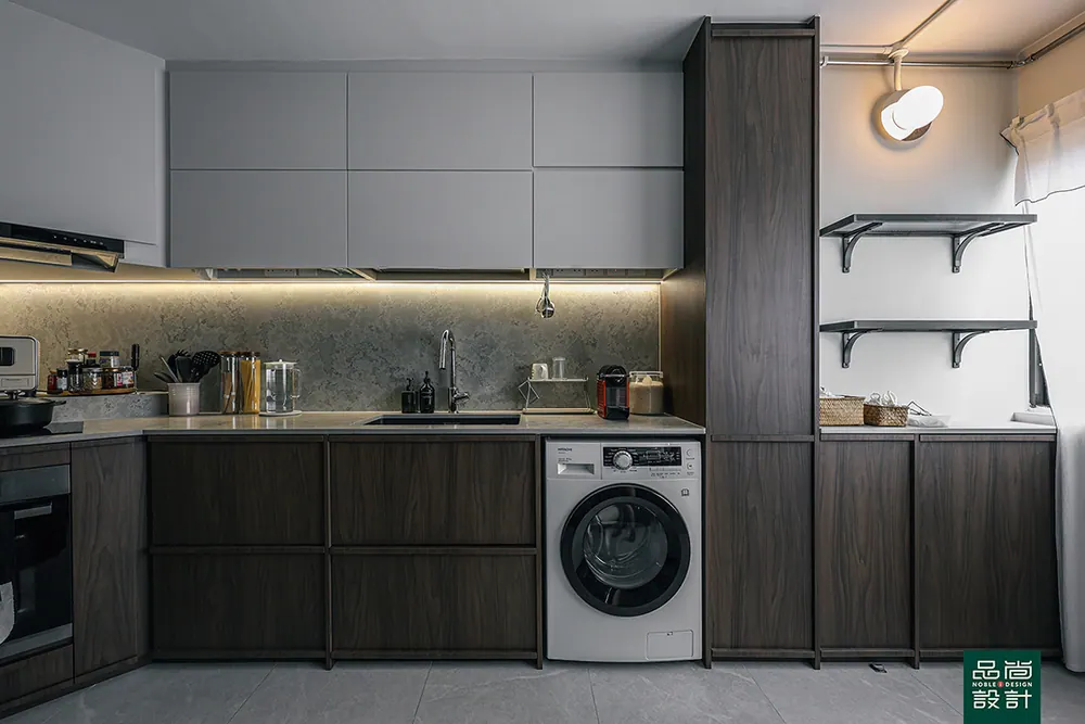 Crawford Court 3-room — interior by Noble Interior Design